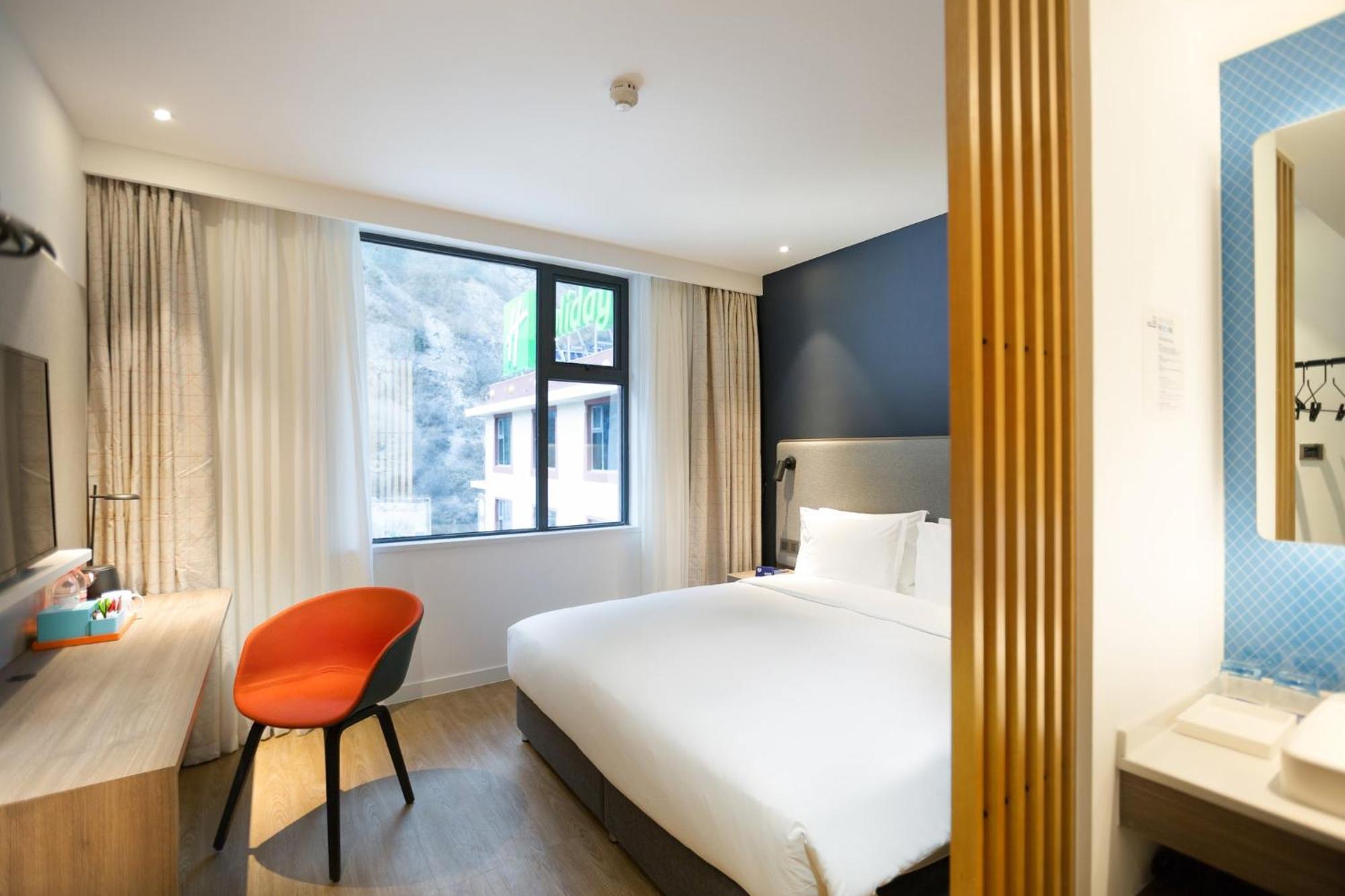 Holiday Inn Express Jiuzhaigou,Only 600 Meters To Jiuzhaigou Park By Ihg Екстер'єр фото
