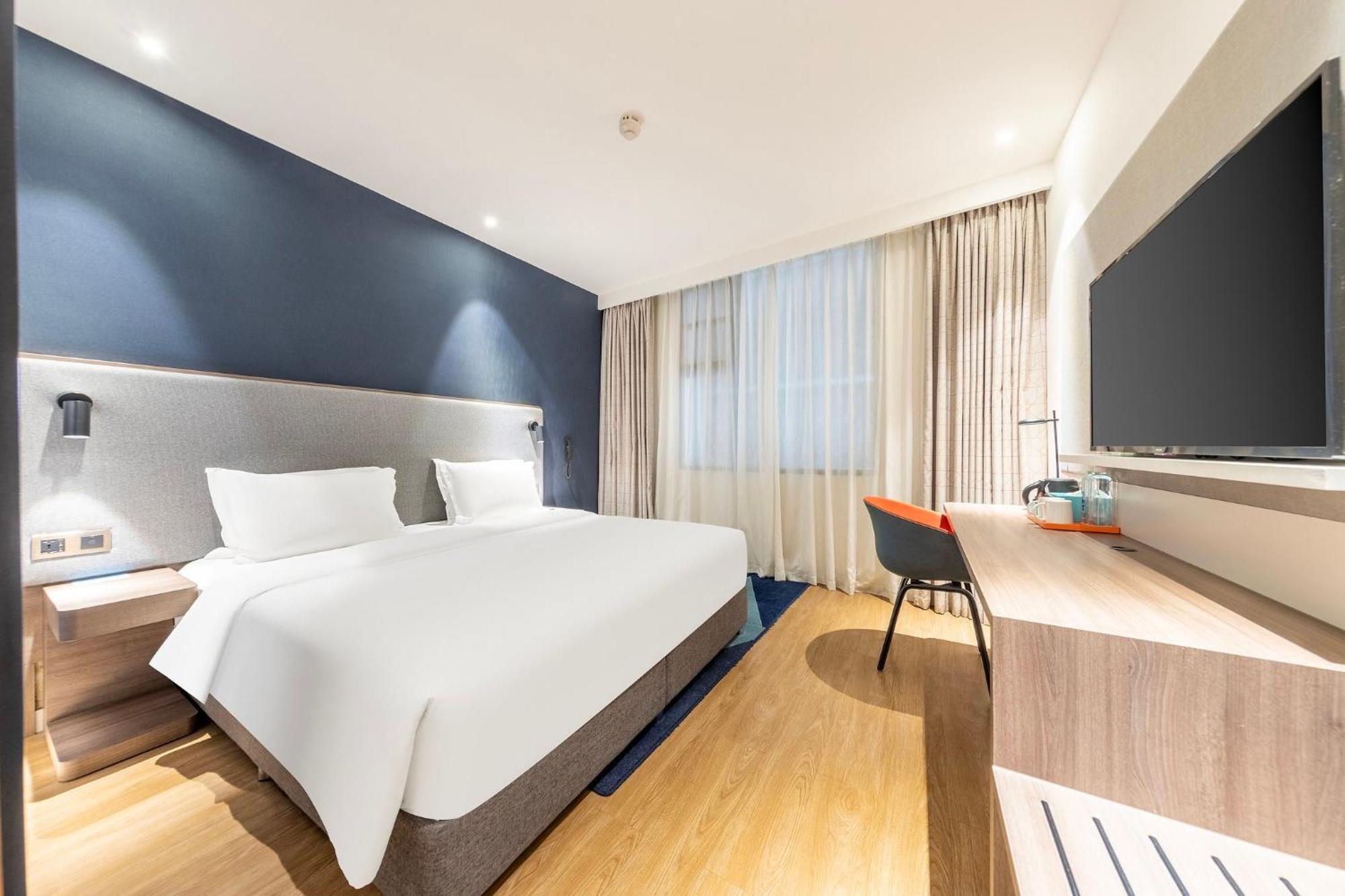 Holiday Inn Express Jiuzhaigou,Only 600 Meters To Jiuzhaigou Park By Ihg Екстер'єр фото
